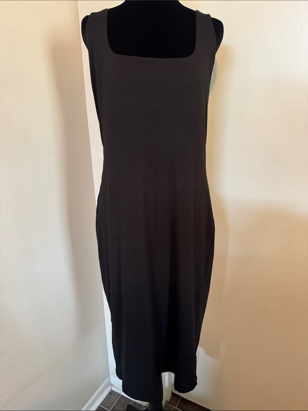 J for Justify Black Sleeveless Midi Dress with Square Neck